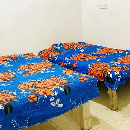 Om Sai Guest House Waranasi Zewnętrze zdjęcie