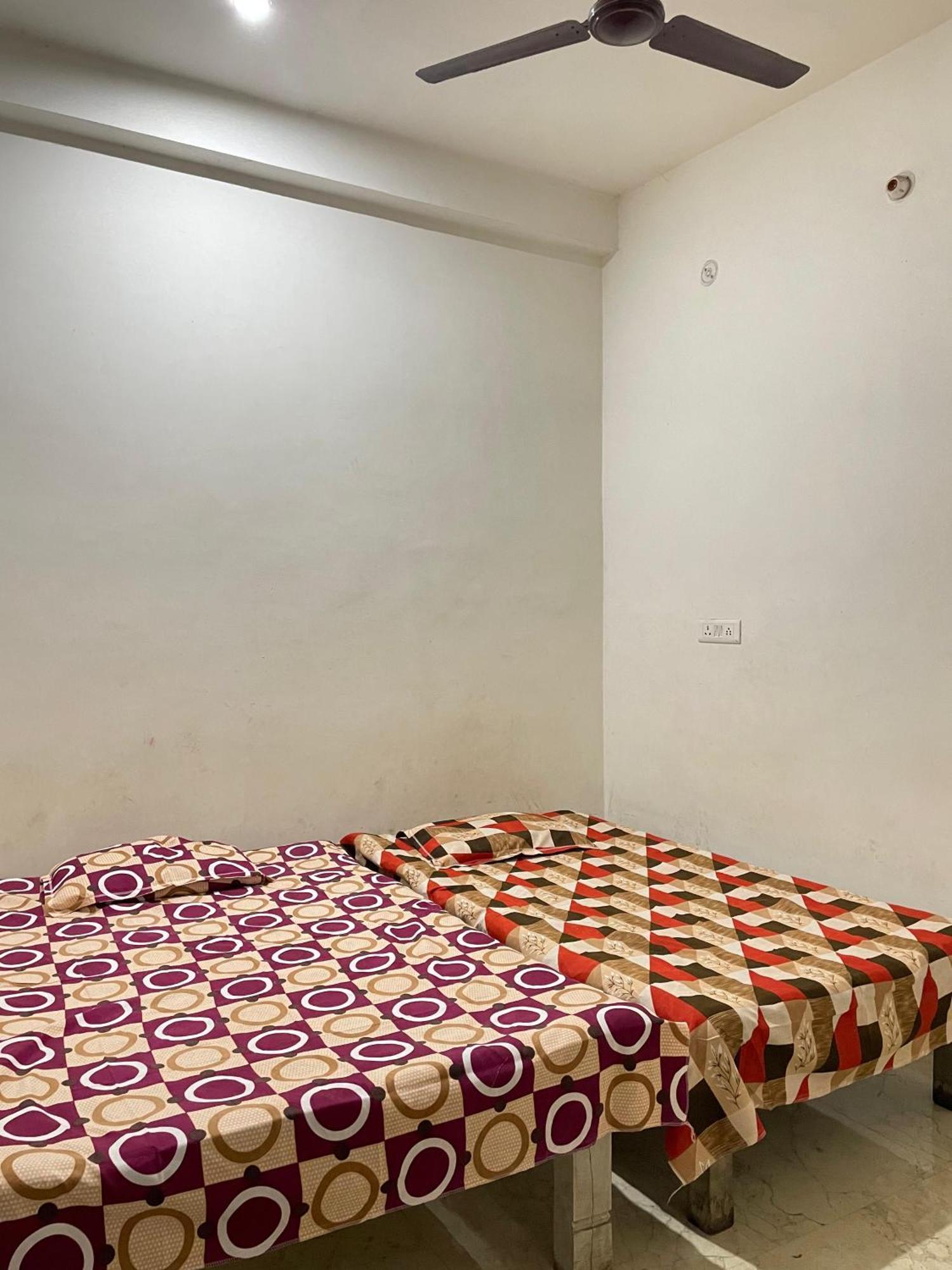 Om Sai Guest House Waranasi Zewnętrze zdjęcie